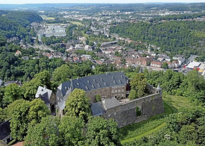 Exquisites Loft Mit Schloss Blick Fuer 5 Personen
